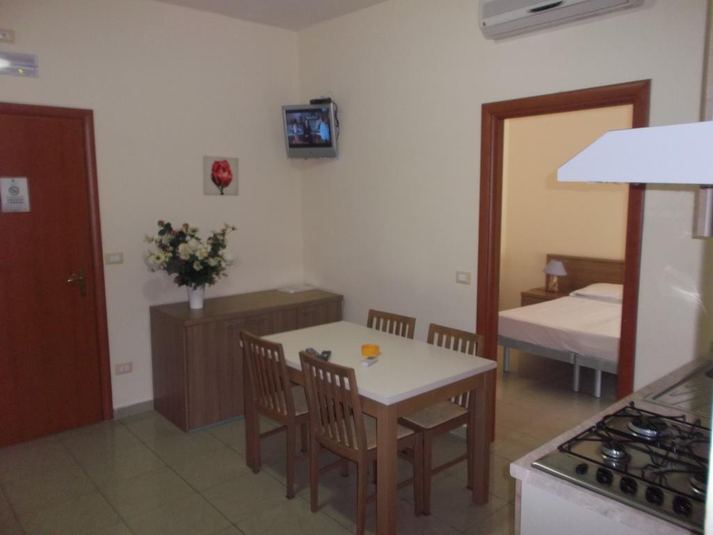Residence Milano Кьеути Номер фото